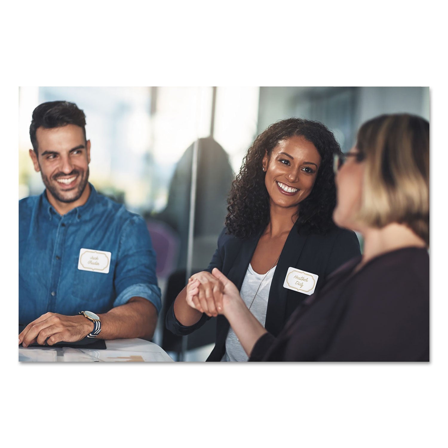 Avery Flexible Adhesive Name Badge Labels, 3 3/8 x 2 1/3, White/Gold Border, 120/PK