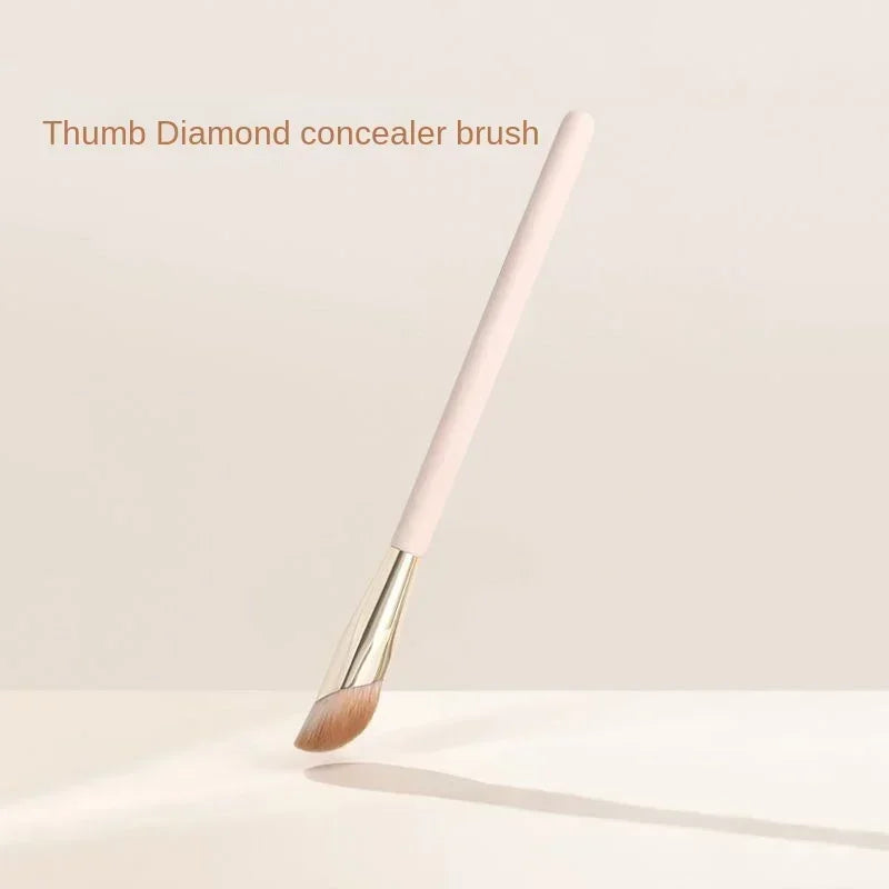 1/2pcs Foundation Brush Oblique Head Concealer Brush Face Liquid Cream Powder Make Up Brushes Face Contour Beauty Tool