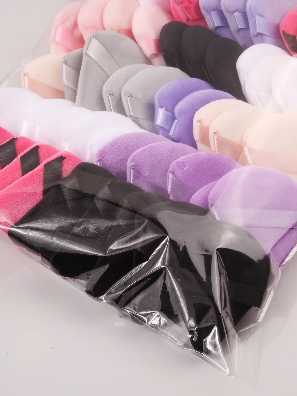 50Pcs Mixing colors randomly Triangle Powder Puff For Loose Powder Liquid Cosmetic Soft Plush Powder Puff Makeup Foundation Puff